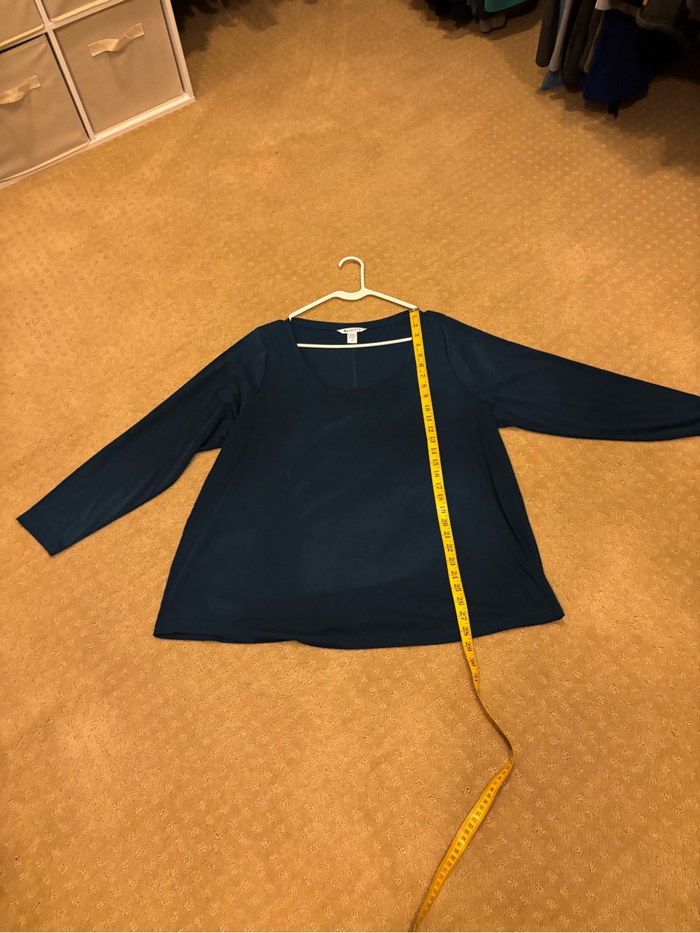 Women’s Athleta long sleeve Tee in Deep Teal Sz 1x - Picture 4 of 6
